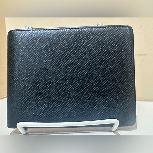 Louis Vuitton Tiaga XL Men’s Wallet - Picture 1 of 16